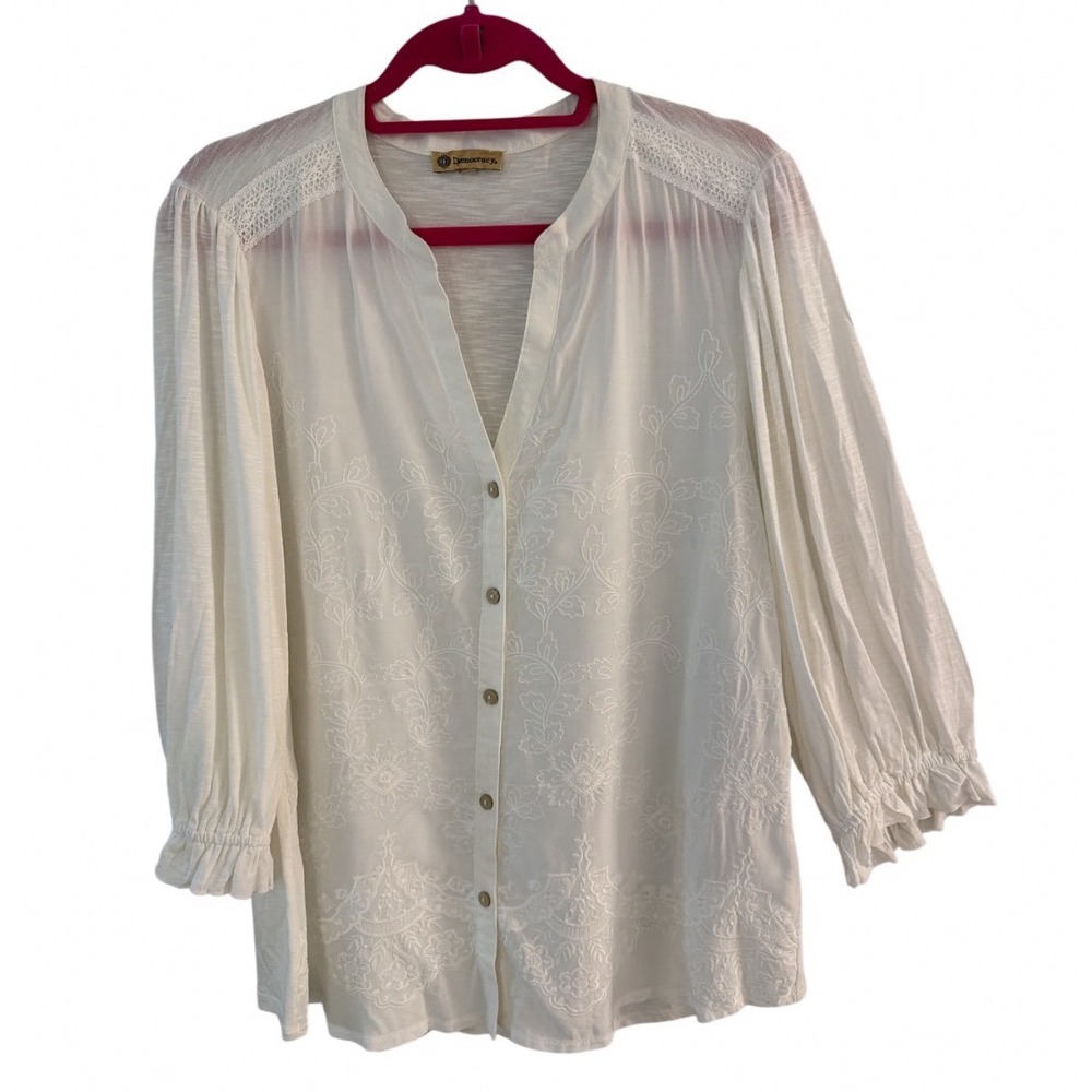 Democracy Women XL White Embroidered Lace V-Neck Button Blouse 3/4 Ruffle Sleeve